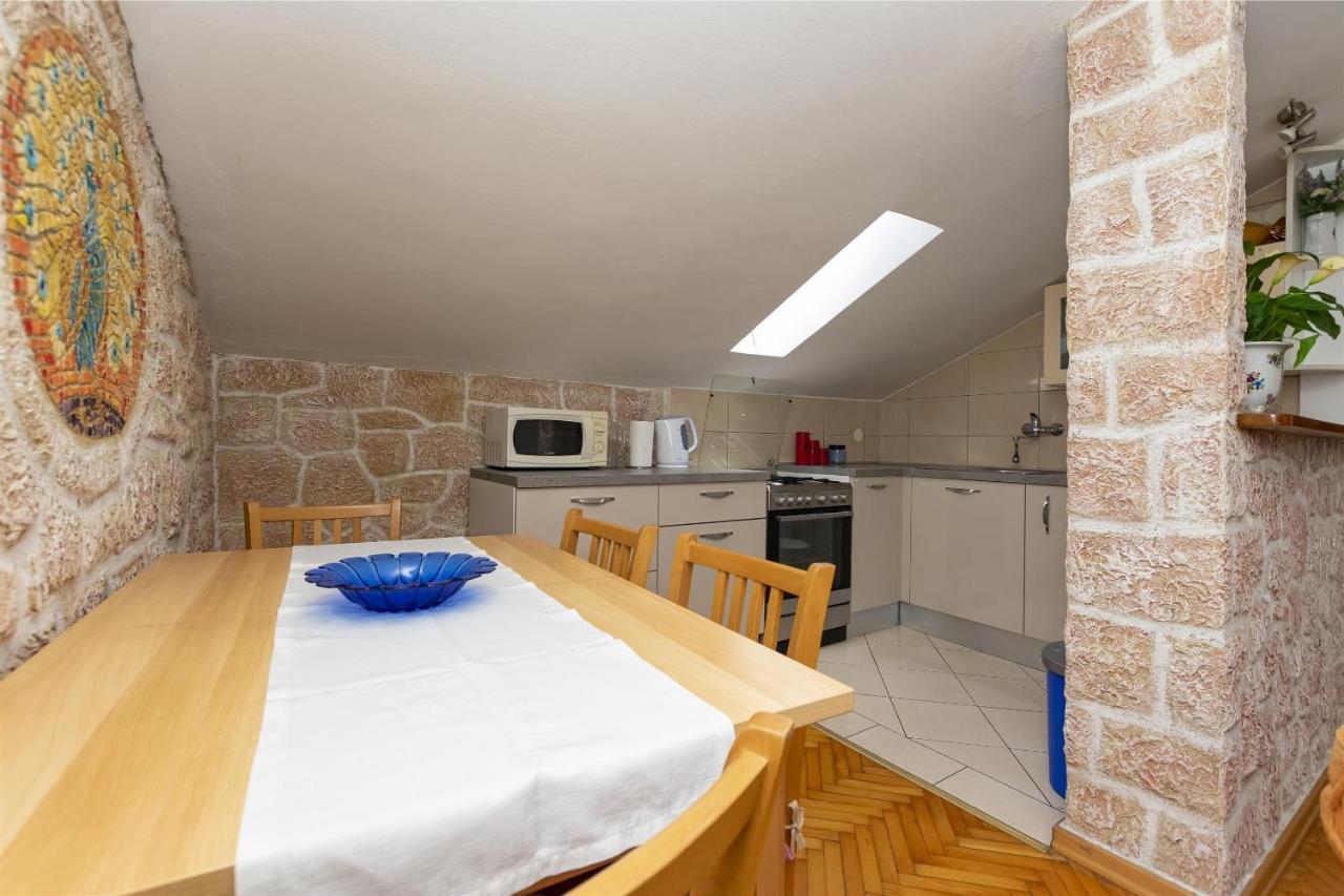 Apartment Ivanka Omiš Kültér fotó